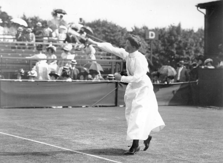 Joueuse de tennis en 1908 (Frida Pietrzikowski)